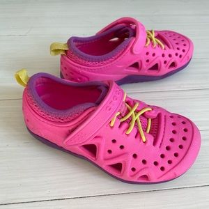 Crocs girls water shoes